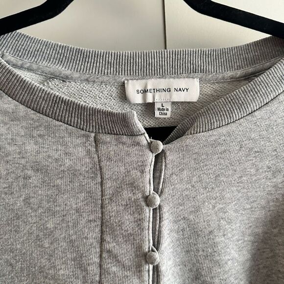 Something Navy Size Large Gray Ruffle Round Neck Sweater Cozy Staple Chic Flirty - Picture 3 of 10